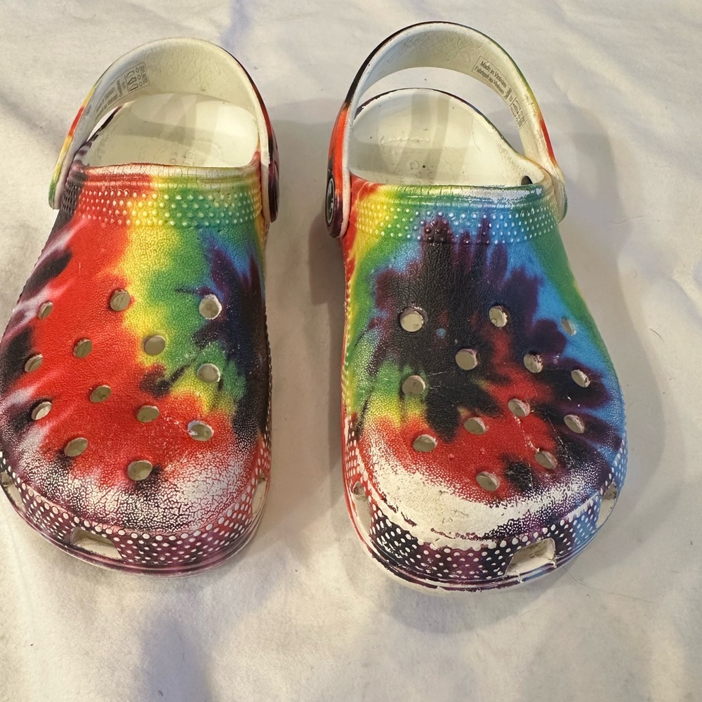 Crocs Kids Tie-Dye Clog Sandals - Rainbow